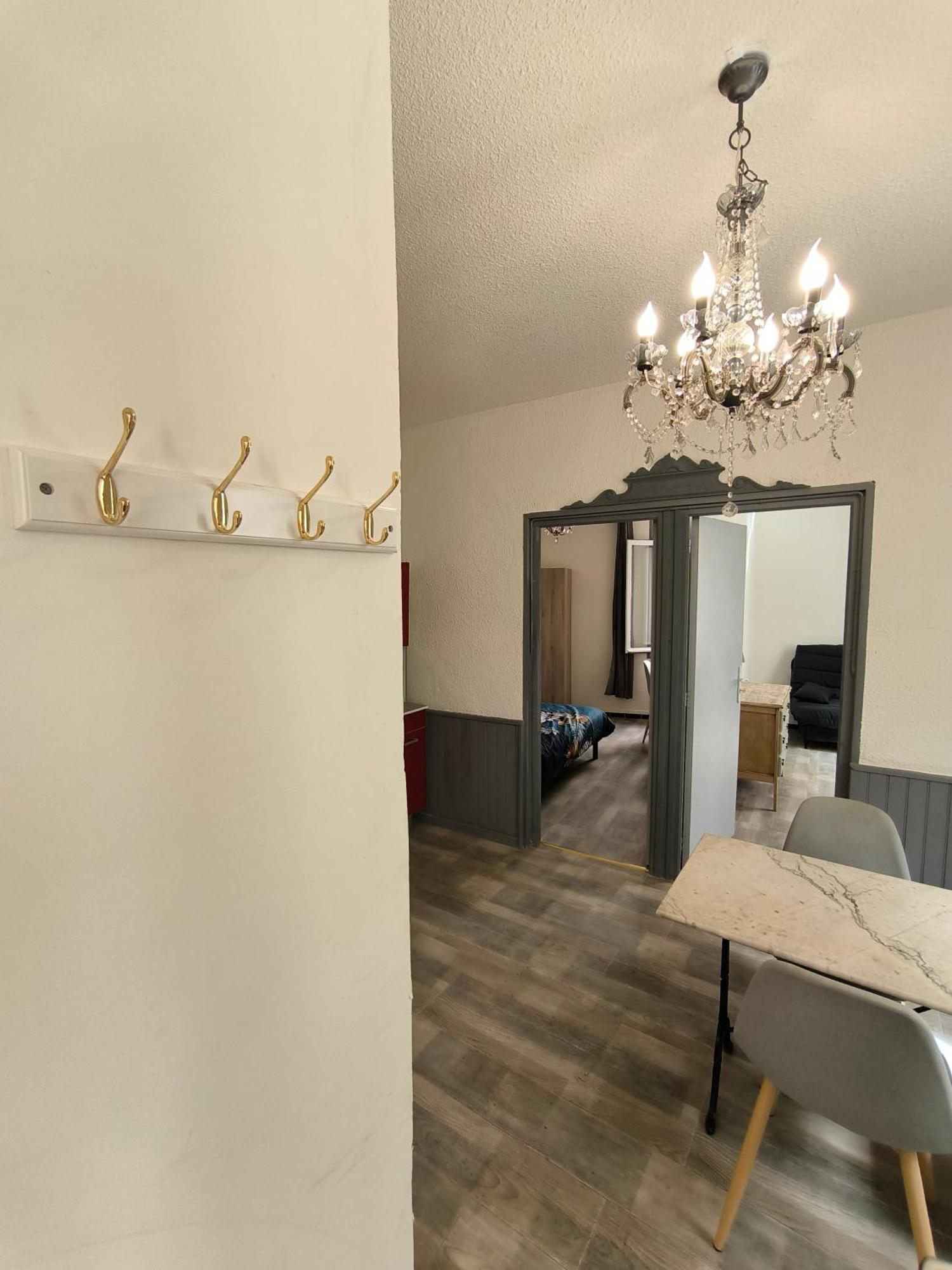 Appartement Chaleureux Dans Le Centre De Béziers Exteriér fotografie