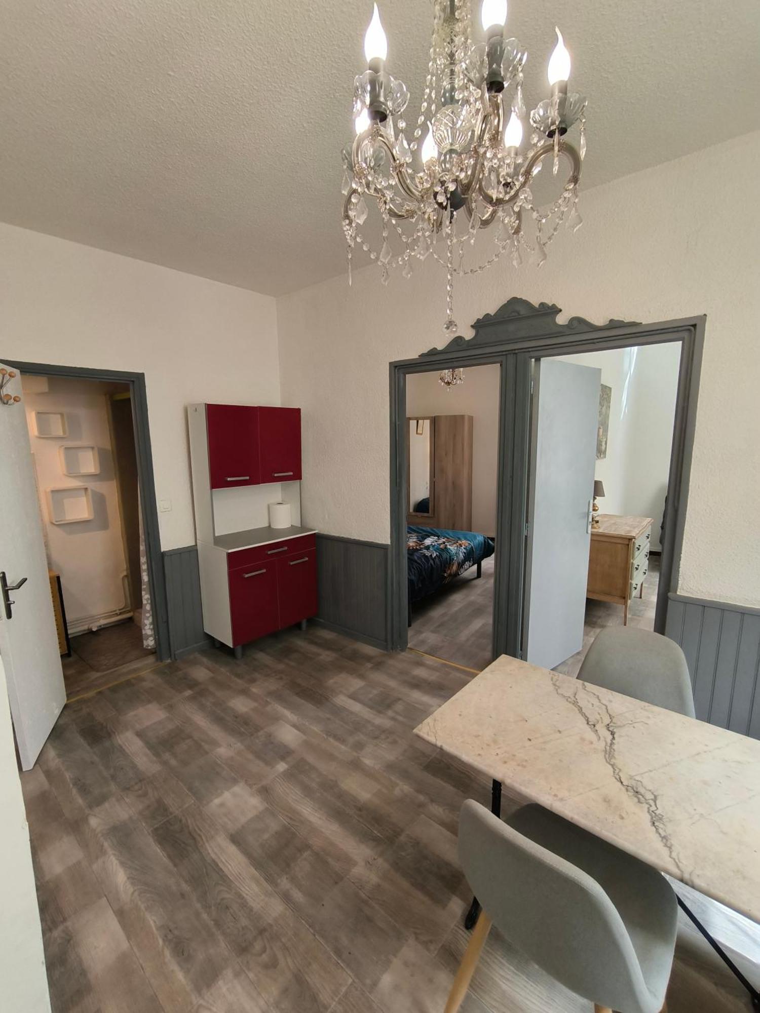 Appartement Chaleureux Dans Le Centre De Béziers Exteriér fotografie