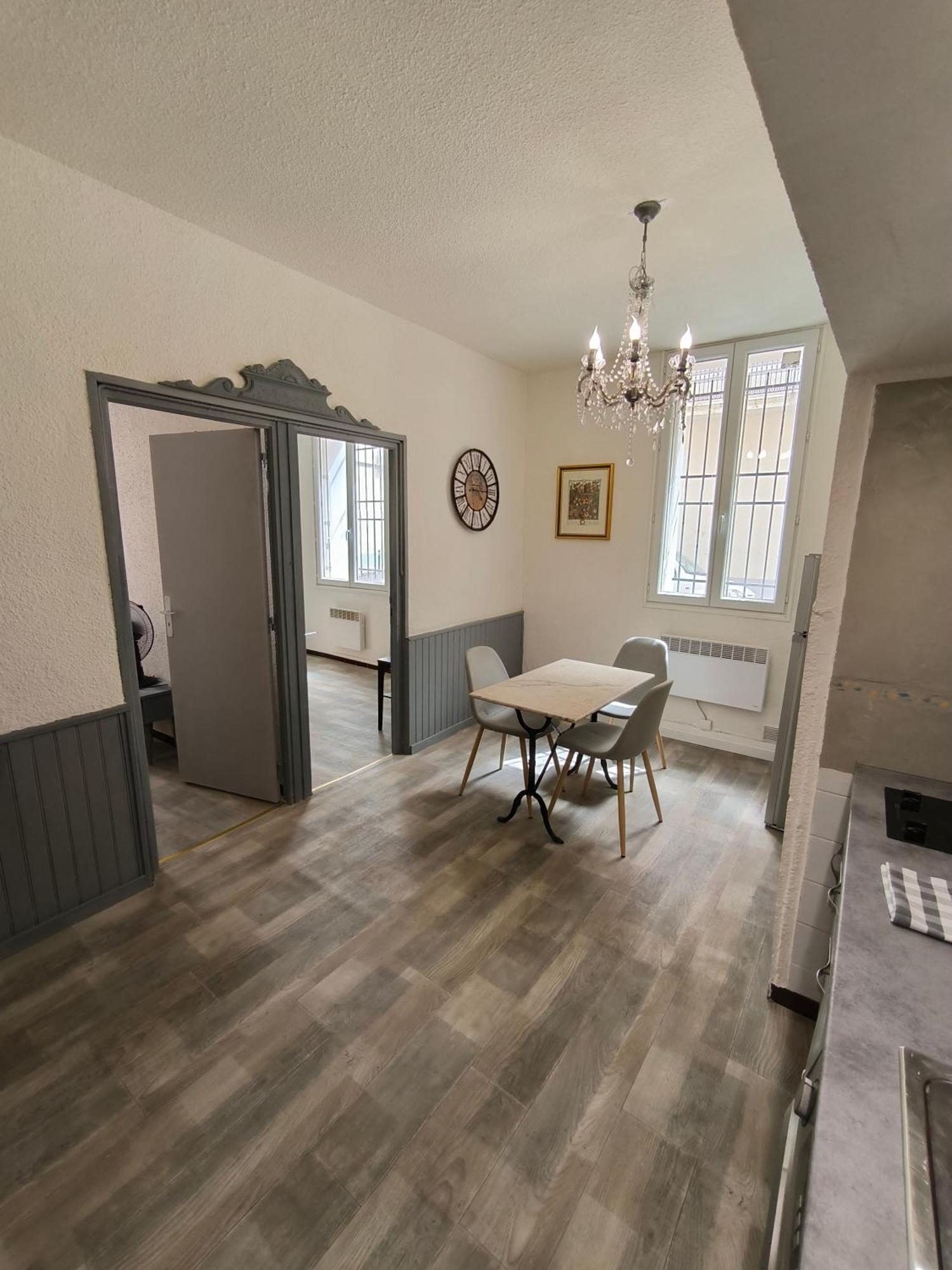 Appartement Chaleureux Dans Le Centre De Béziers Exteriér fotografie